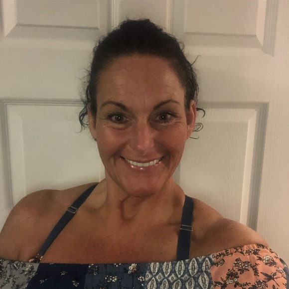 Meet your Posher, Eva - Picture 1 of 1